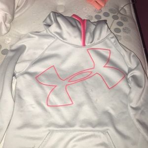 Under Armor Sweat Shirt